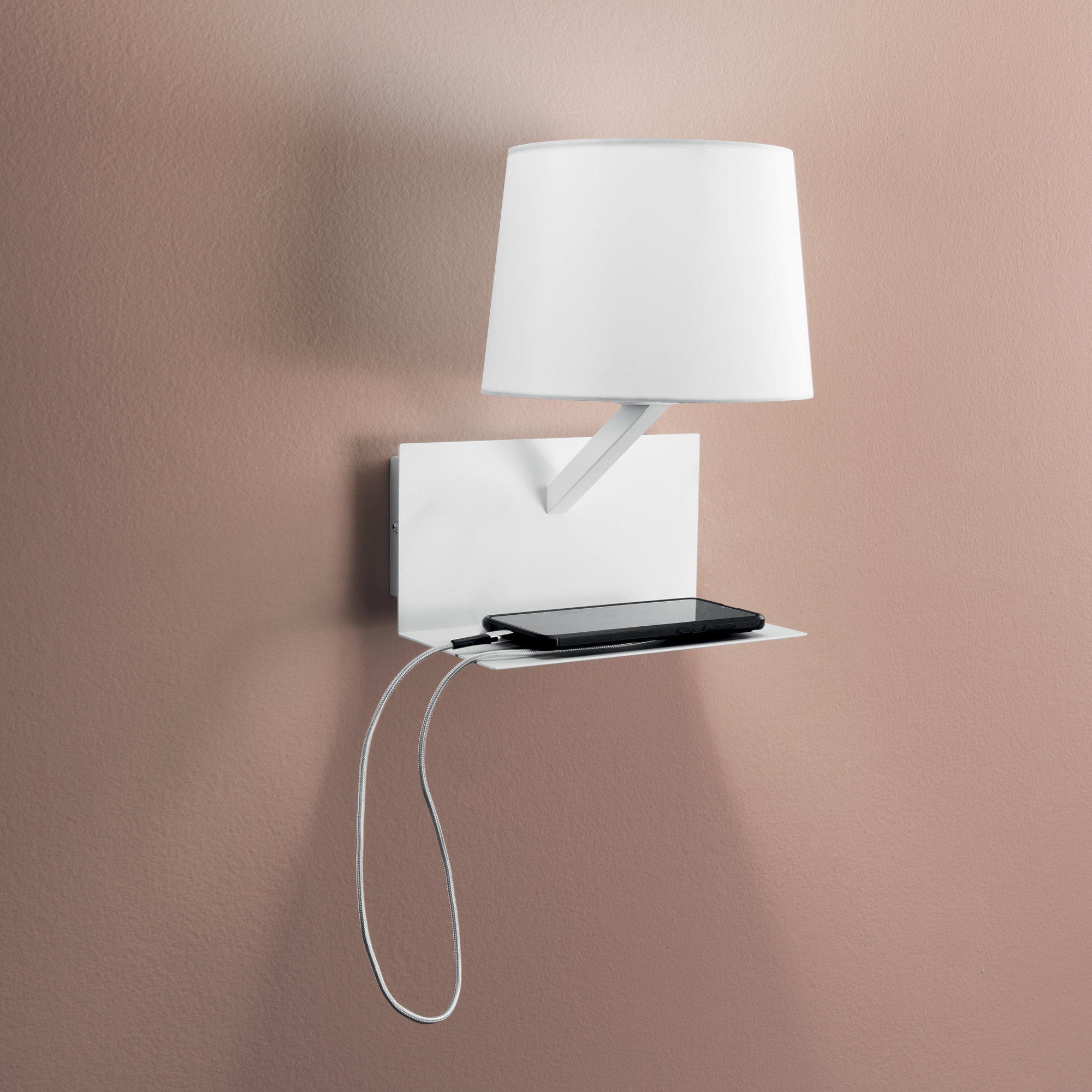 CIAK white metal wall light with USB port - Luce Ambiente e Design